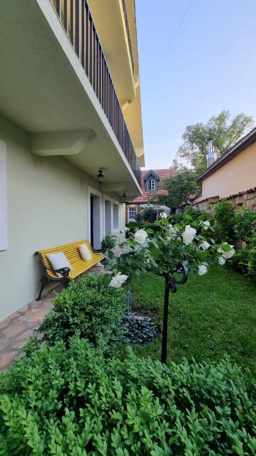 Apartman L&M Cetinje Ngoại thất bức ảnh