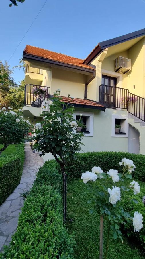 Apartman L&M Cetinje Ngoại thất bức ảnh